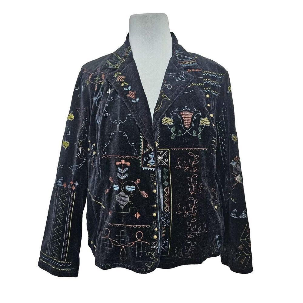 Chicos 2 Womens M Black Boho Embroidered Velvet Snap Front Jacket Blazer